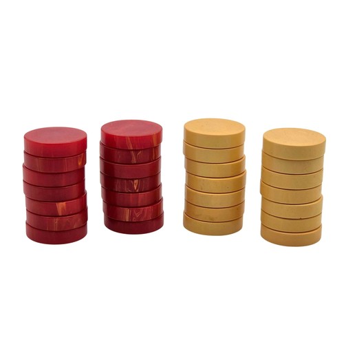 Vtg lot bakelite - 28,